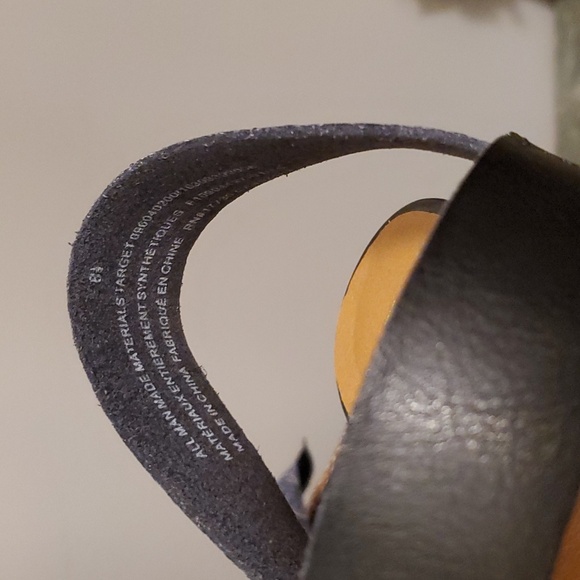 Mossimo Black Wide Strap & Buckle Wedges 8.5 - Picture 8 of 10